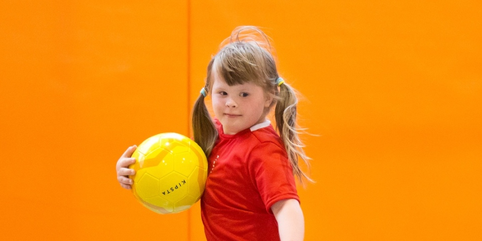 «Опыт и перспективы развития адаптивного спорта для детей с синдромом Дауна и другими ментальными особенностями в Великом Новгороде и области»