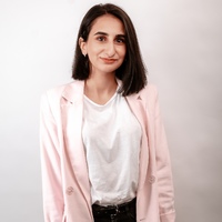 Элизабет Гюрджян